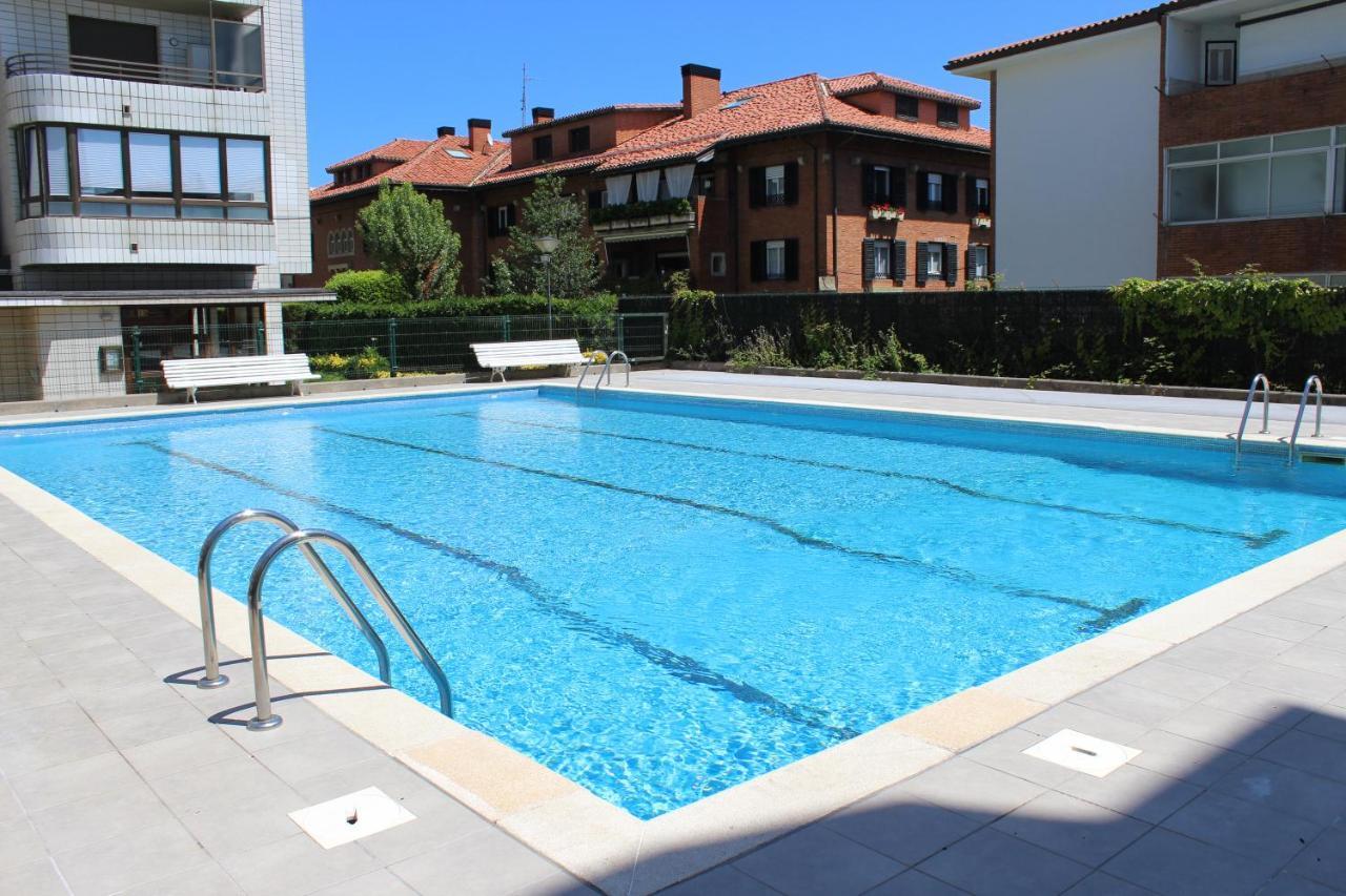 Apartamentos Zarautz Playa, Con Piscina Y Garaje מראה חיצוני תמונה